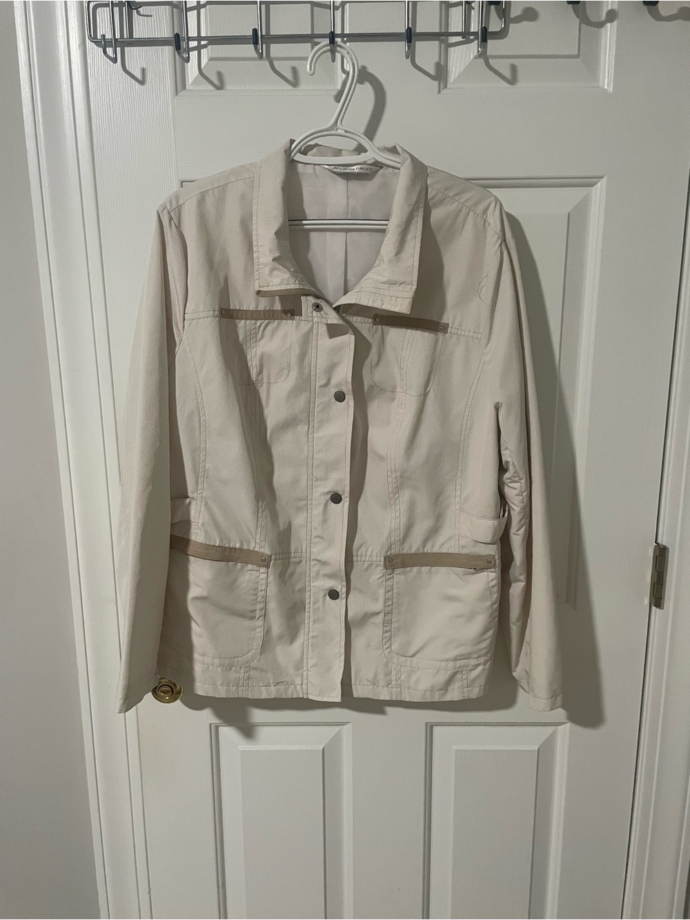 Light Cream Women's Casual Snap-Front Jacket Allison Dailey xl